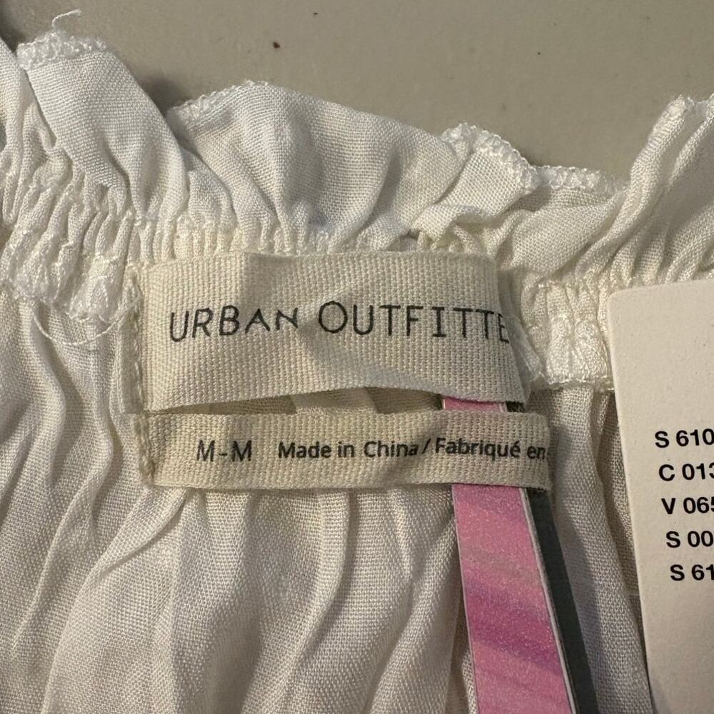 Urban Outfitters UO NWT Rosie White Smocked Tiered Ruffle Romper Size M - Picture 4 of 6